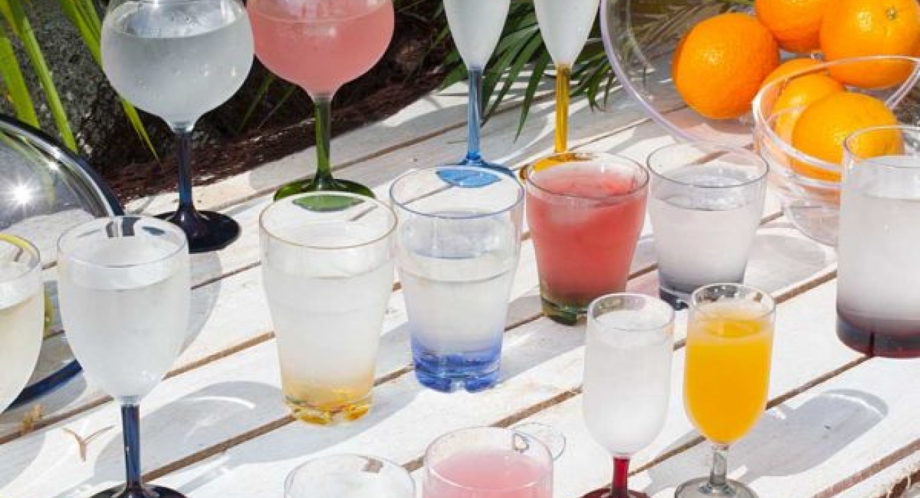 party_glassware_accessories_marinebusiness-31-600x450_1622740694-61e54d20b08c59651bf668fb6c93e27b.jpg