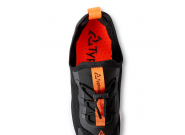 sneakers3_1756368163-126c0ef8ea4d42edd836c840e8d08d01.jpg